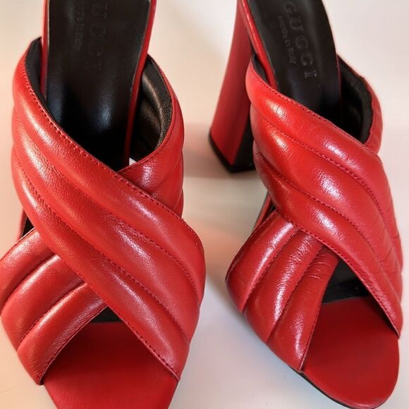 GUCCI Red block heel Sandals - Picture 4 of 11